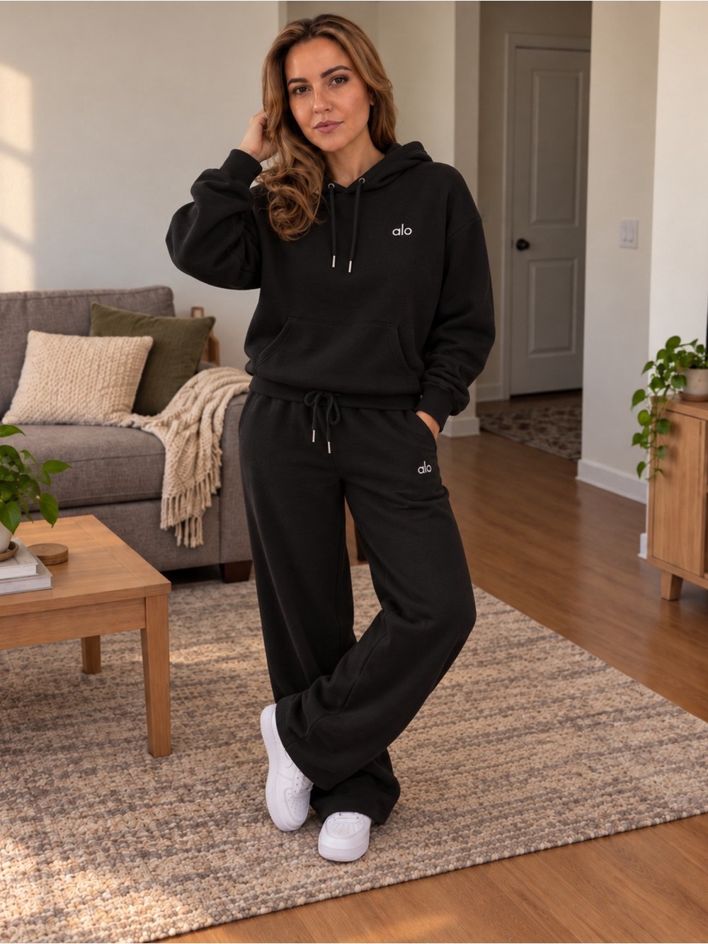 Alo Yoga Accolade Hoodie + Straight Leg Sweatpant Set S Black